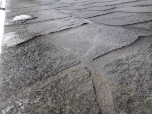 Kamień nieregularny (dzikówka) GR3 GRANIT 3 – Hurtownia Kamienia El-Pol