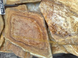 Kamień nieregularny (dzikówka) NR 5 PRZEBARWIENIA 3 – Hurtownia Kamienia El-Pol