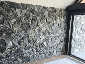 Kamień Rock Face Rock Face Evenos Black 3 – Hurtownia Kamienia El-Pol